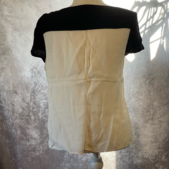 Banana Republic black and white blouse - Picture 2 of 3